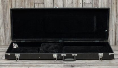 ON STAGE CASES