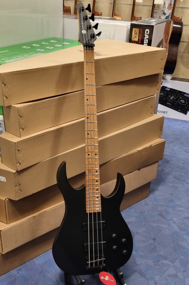 SPIRA B-400 MBK bas kitara